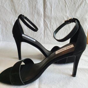 NWB Steve Madden Velvet Strappy Heels Size 10